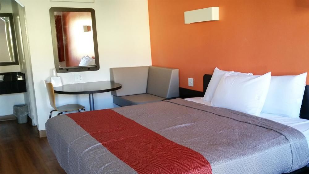 Motel 6-Blue Springs, Mo Экстерьер фото