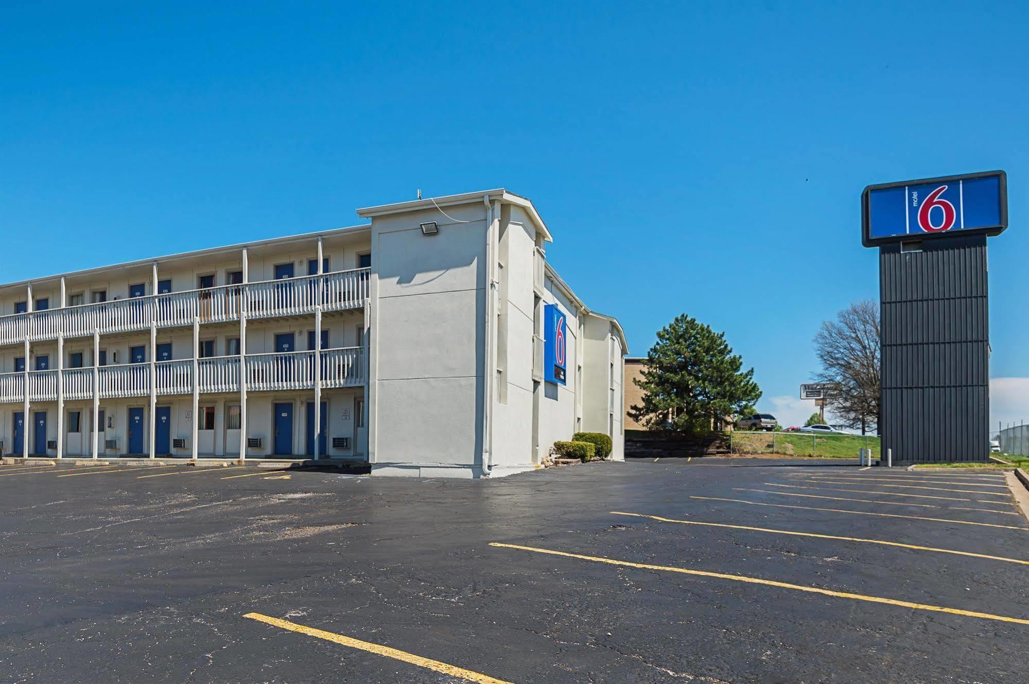 Motel 6-Blue Springs, Mo Экстерьер фото