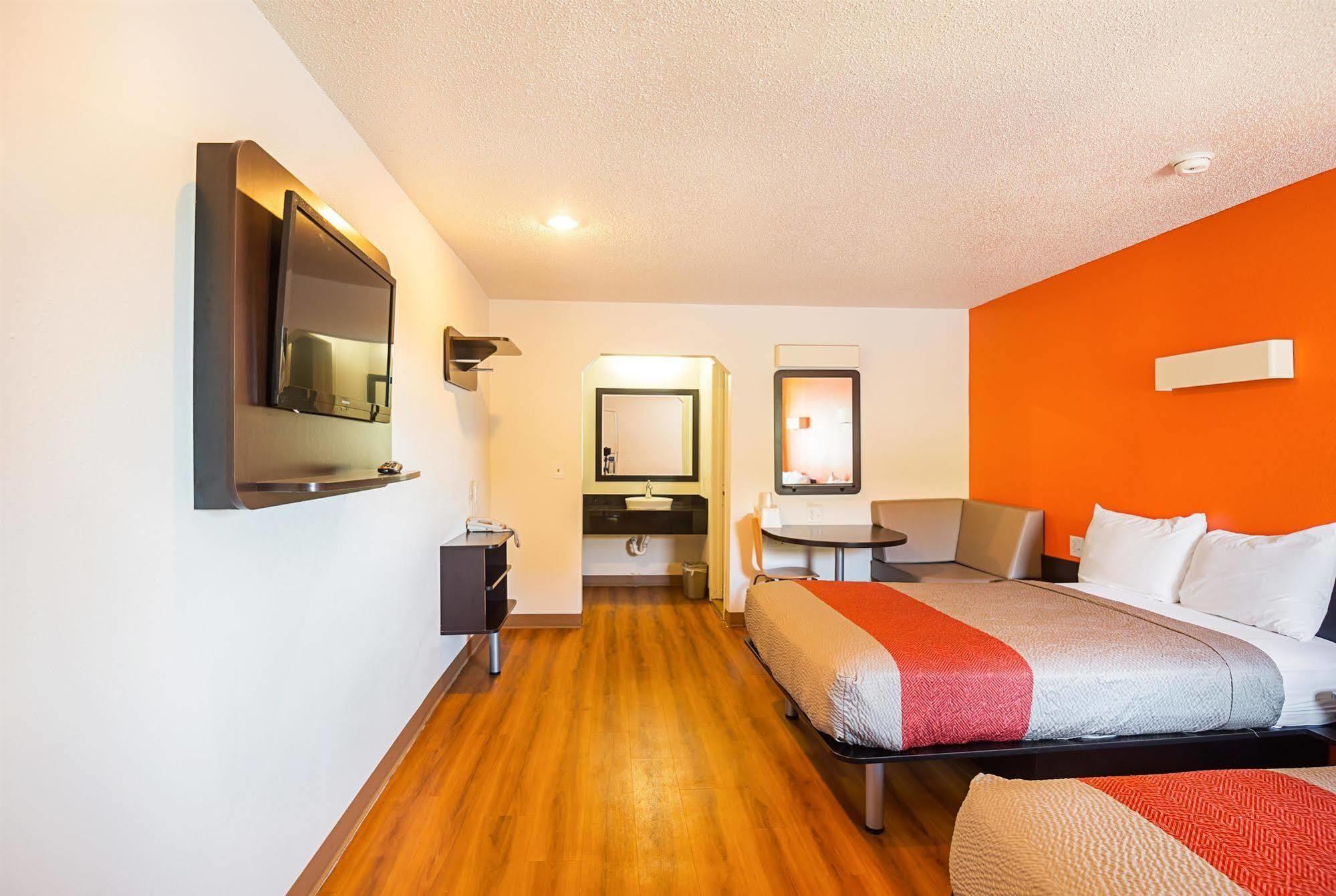 Motel 6-Blue Springs, Mo Экстерьер фото