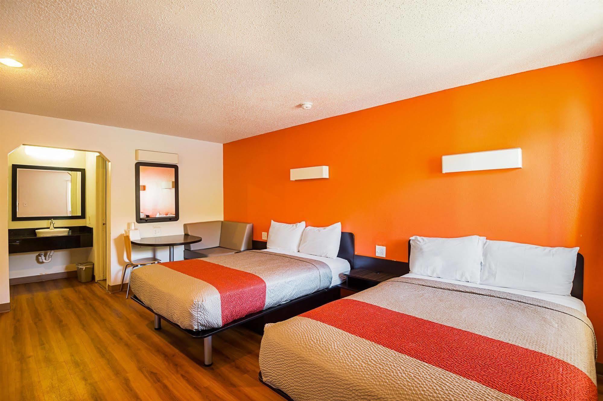 Motel 6-Blue Springs, Mo Экстерьер фото