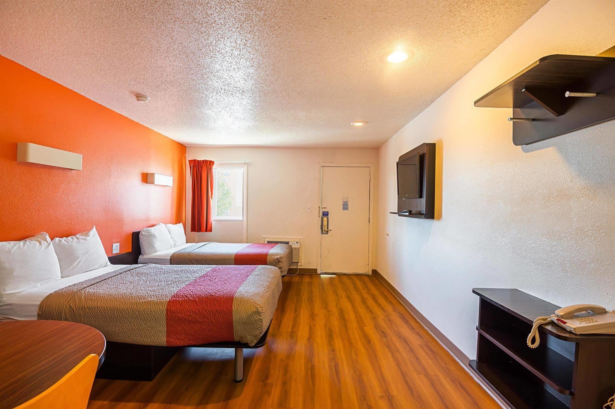 Motel 6-Blue Springs, Mo Экстерьер фото