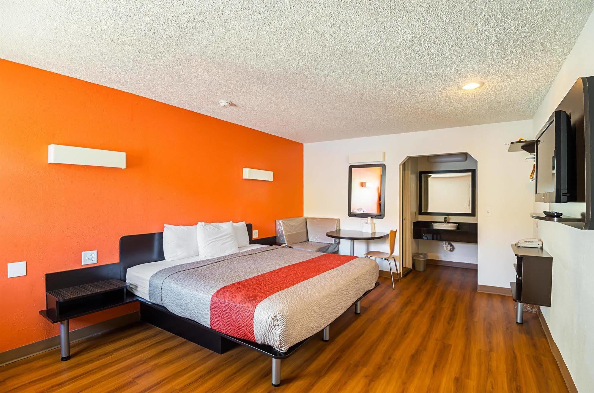 Motel 6-Blue Springs, Mo Экстерьер фото